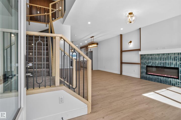 Property Photo:  55 Rosa Crescent  AB T8N 8B7 