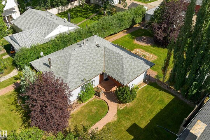 Property Photo: 9457 79 Street NW AB T6C 2R8