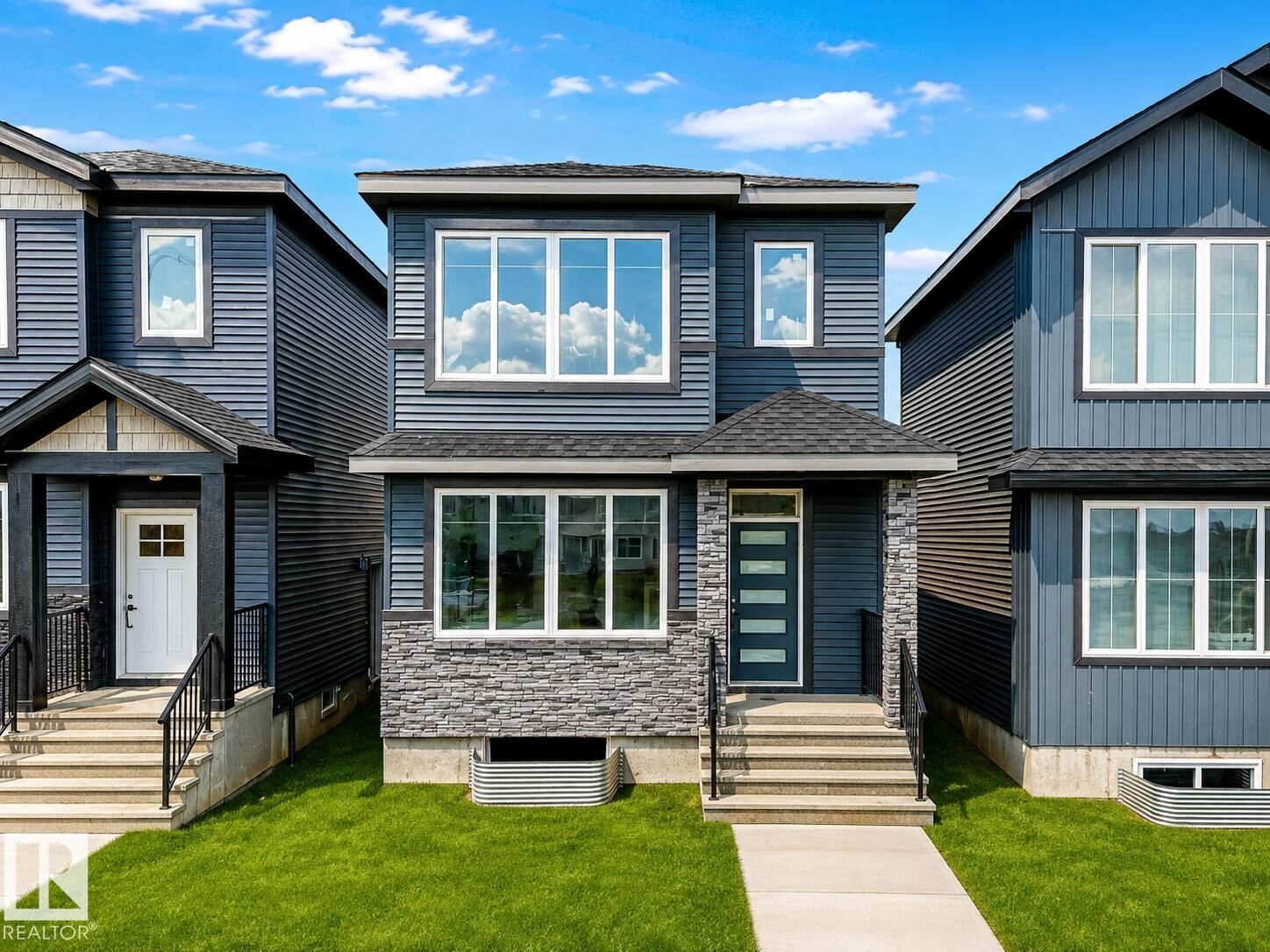 Property Photo:  510 Robinson Boulevard  AB T9E 1P8 
