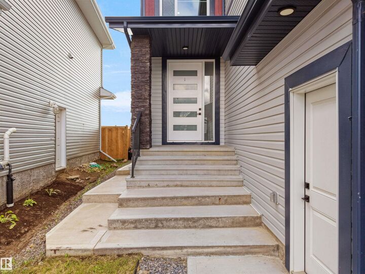 Property Photo: 829 Morris Avenue AB T9E 1G1