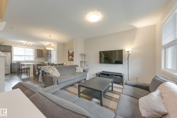 Property Photo:  2270 Glenridding Boulevard SW  AB T6W 3P5 