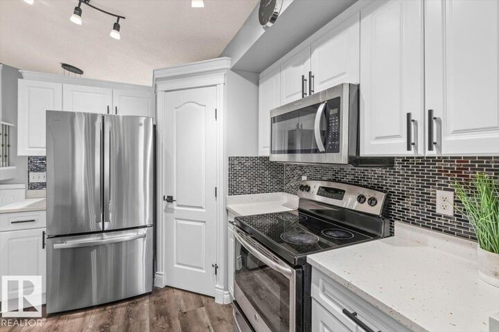 Property Photo: 15420 44 Street NW AB T5Y 3G8