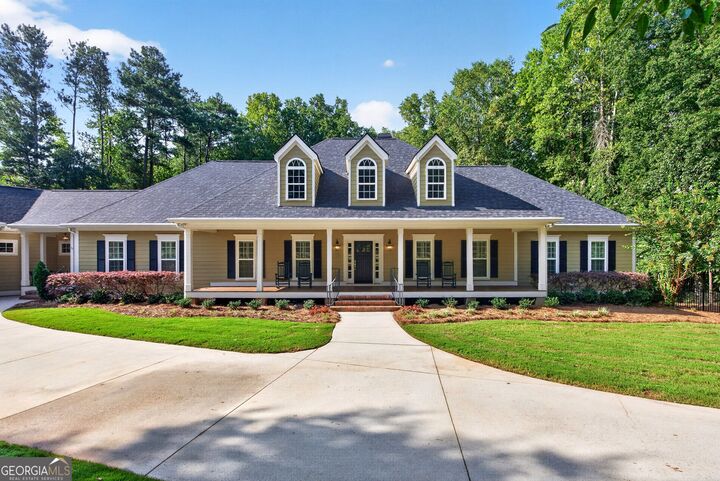 Property Photo:  1541 Palmetto Tyrone Road  GA 30277 