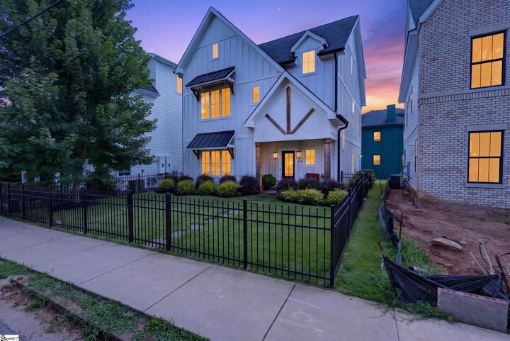 Property Photo:  14 Perry Avenue  SC 29601 