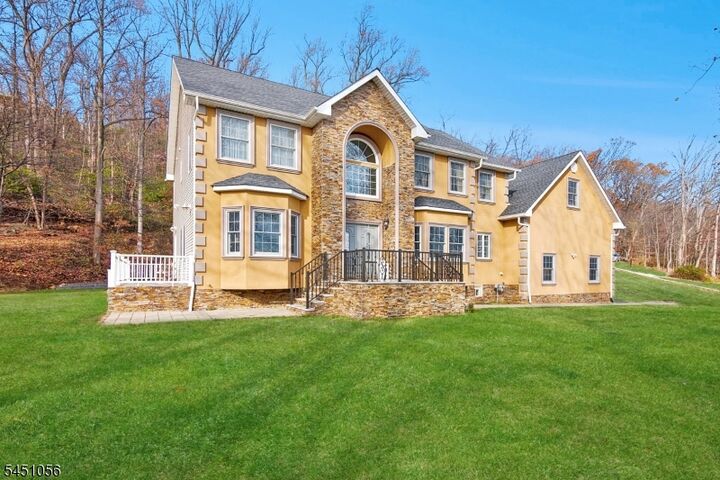 Property Photo:  1121 N Washington Ave  NJ 08812 