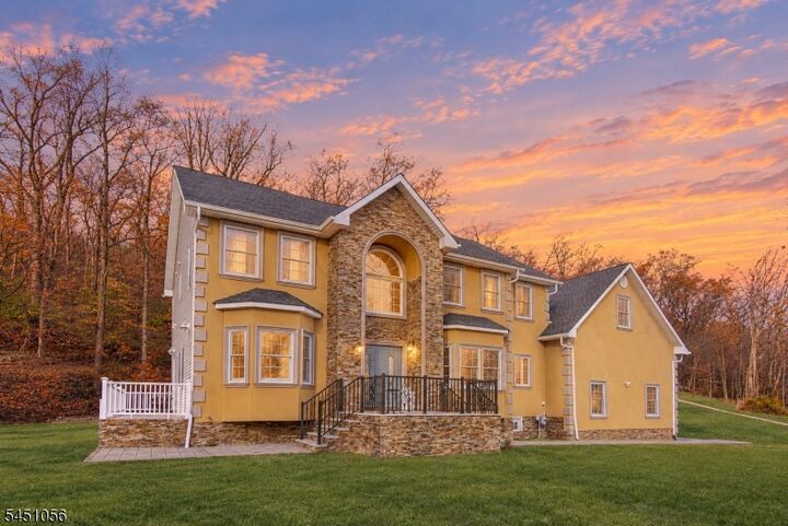 Property Photo:  1121 N Washington Ave  NJ 08812 