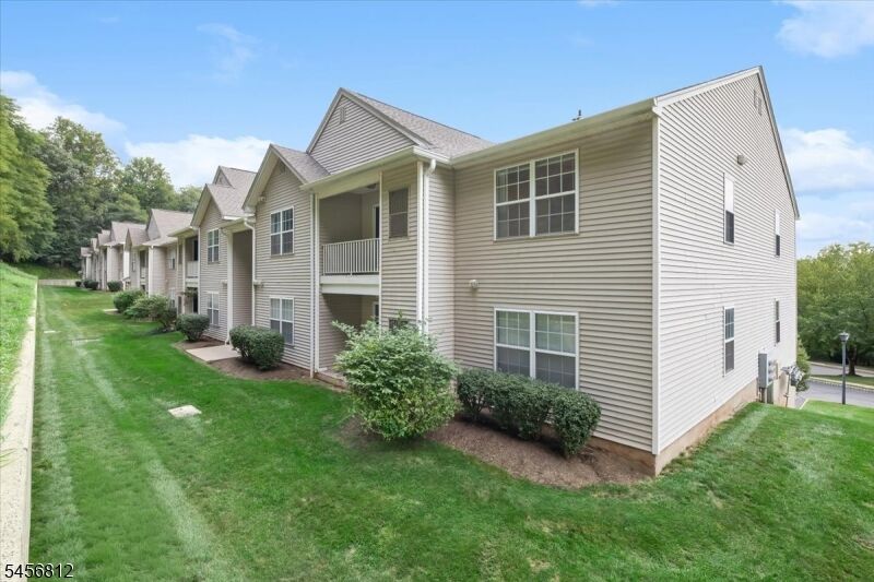 Property Photo:  1233 King Ct  NJ 08812 