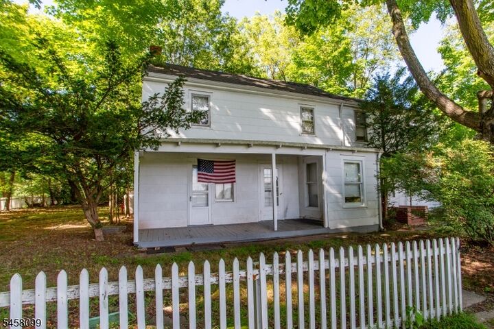 Property Photo:  404 Federal City Rd  NJ 08534 