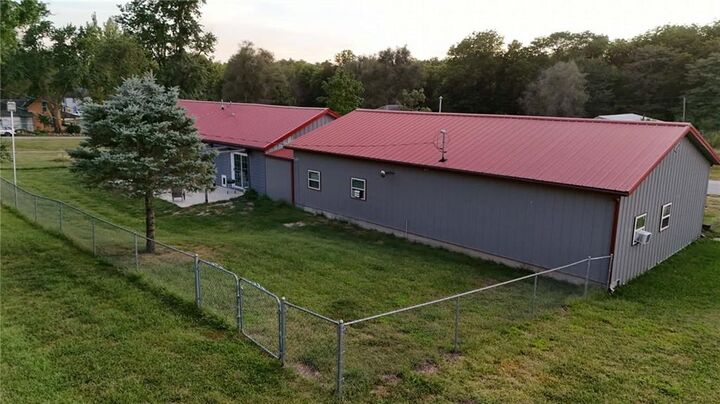 Property Photo: 504 Goldengate Street KS 66532