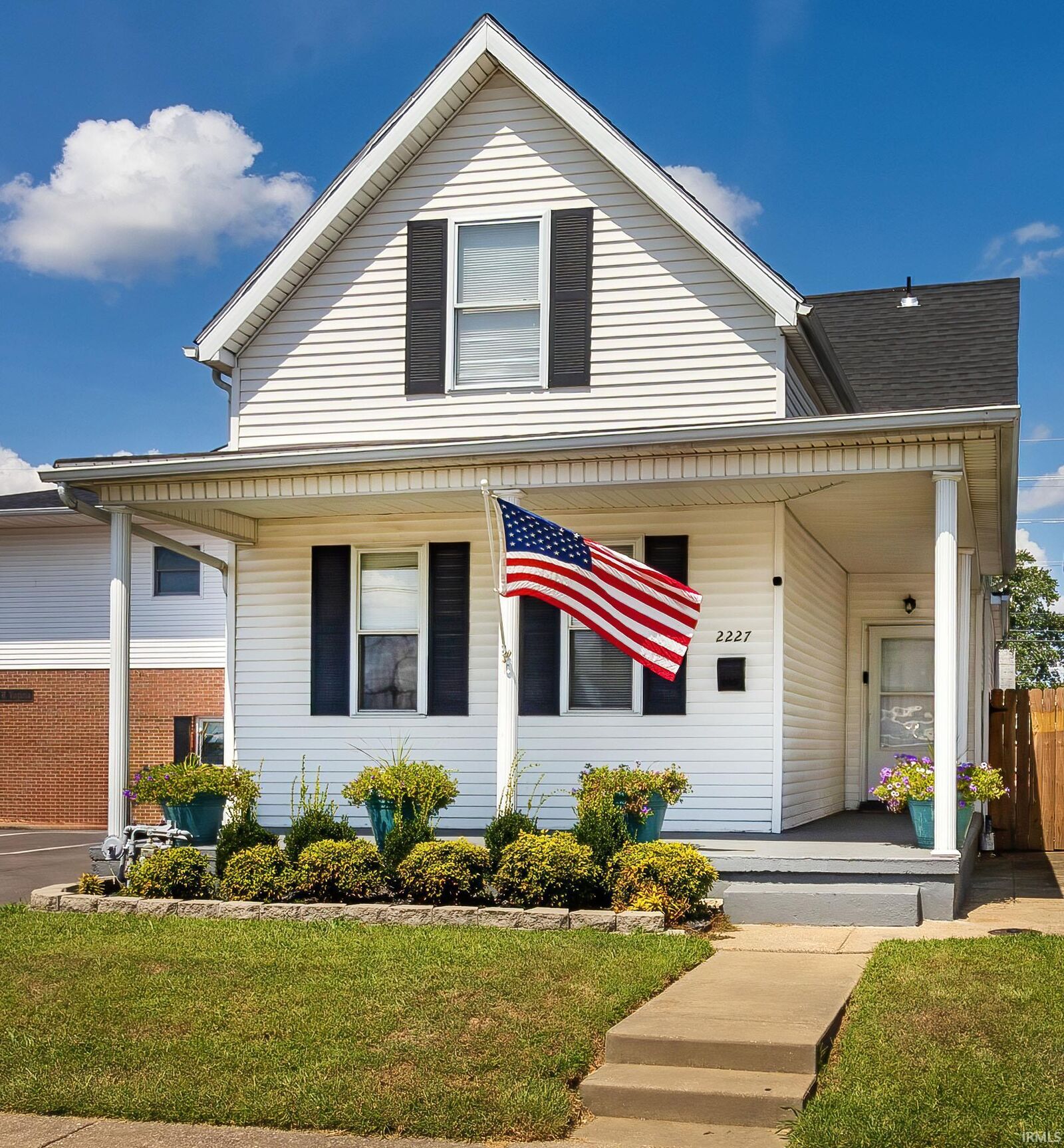 Property Photo:  2227 W Virginia Street  IN 47712 