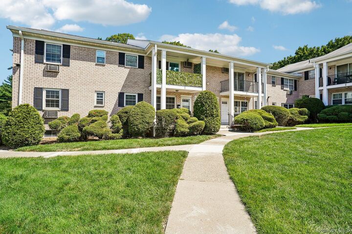 Property Photo:  15 Doxbury Lane  NY 10901 