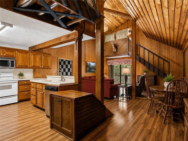 Property Photo: 19520 Gunnison Road AL 36532