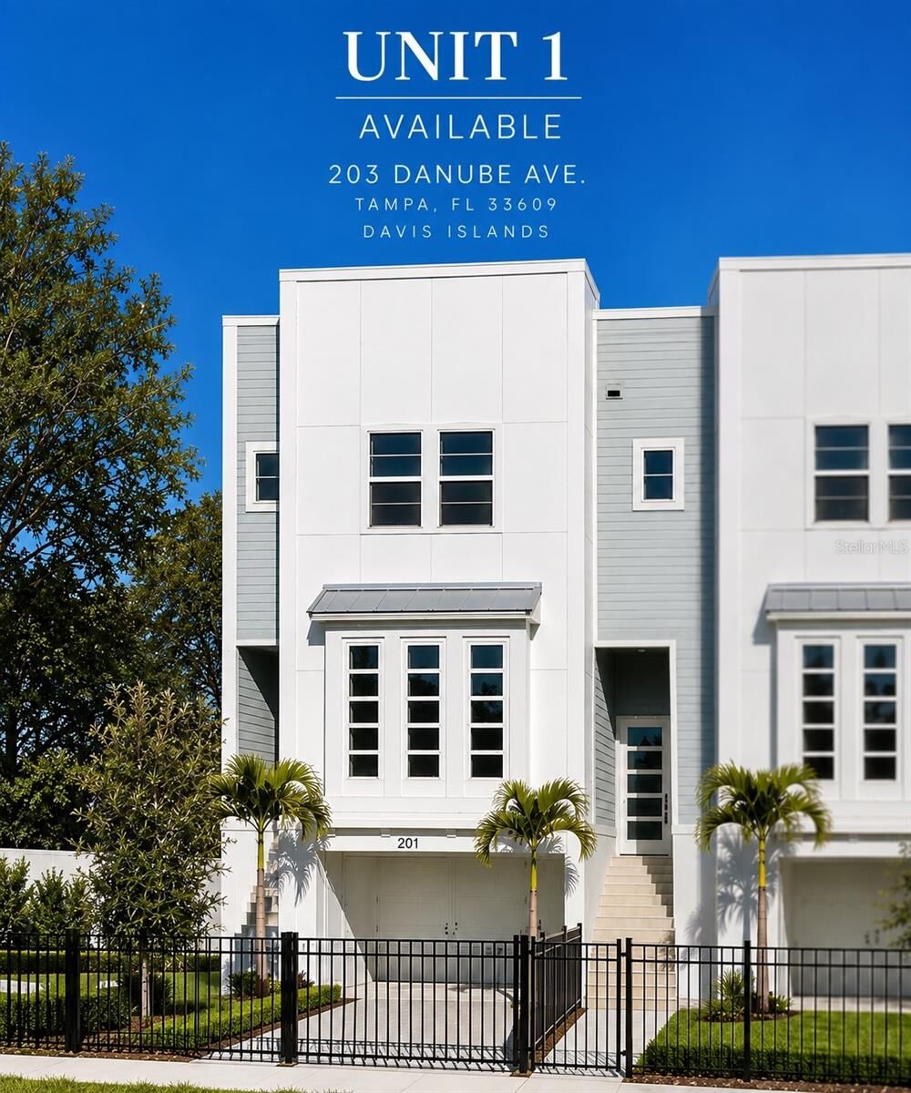 Property Photo: 203 Danube Avenue 1 FL 33606