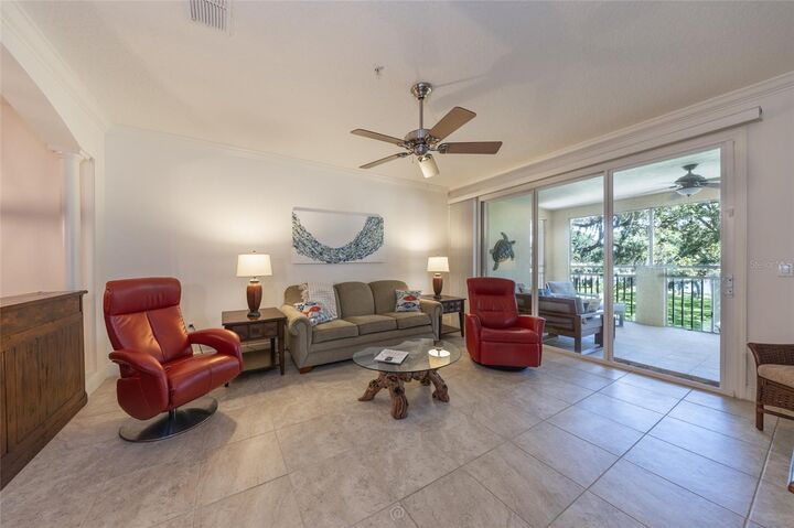 Property Photo: 115 Riverview Bend S 2123 FL 32137