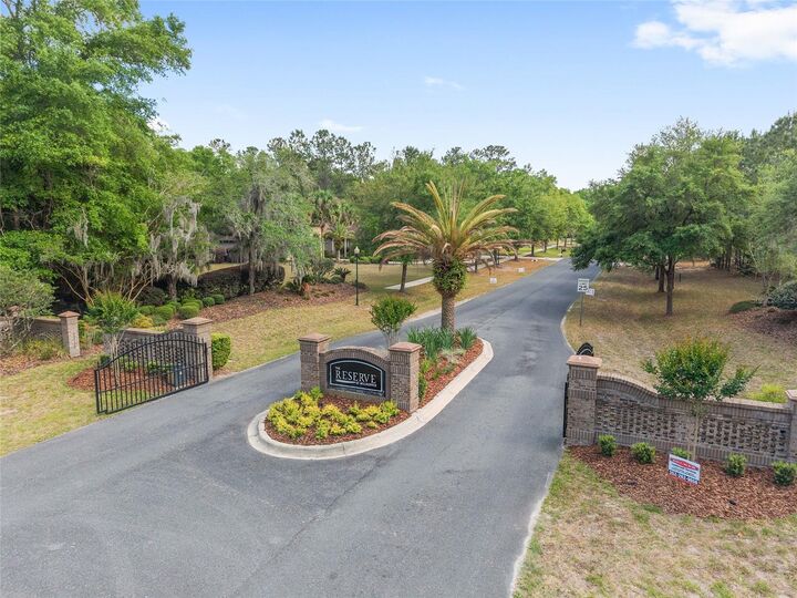Property Photo:  8911 NW 58th Lane  FL 32653 