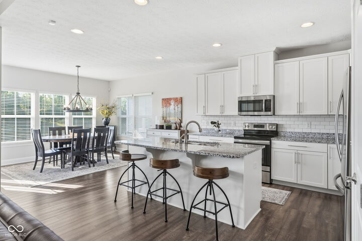 Property Photo:  5069 Montview Way  IN 46062 