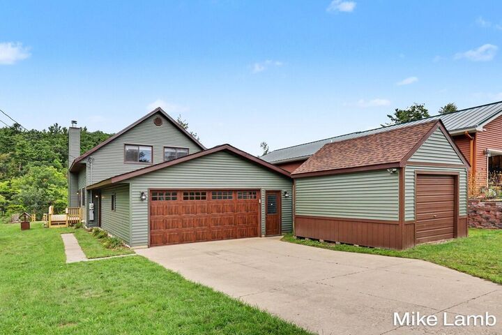 Property Photo:  6159 E Dave Street  MI 49337 