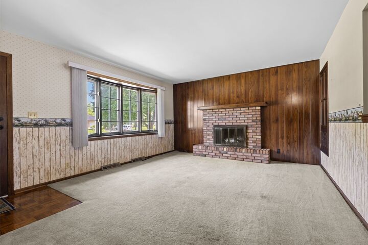 Property Photo: 601 Windfield Lane IL 61115
