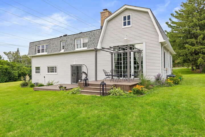 Property Photo:  2N330 Swift Road  IL 60148 