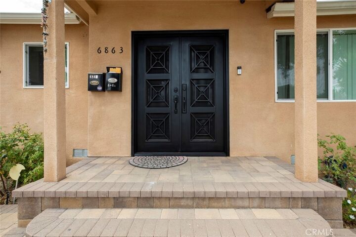Property Photo:  6863 Yarmouth  CA 91335 