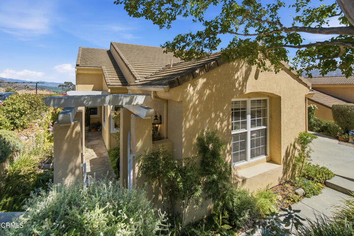 Property Photo:  853 Vista Grande Drive  CA 93060 