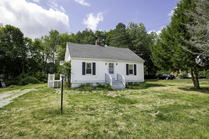 Property Photo:  31 Wheelden Heights  ME 04444 