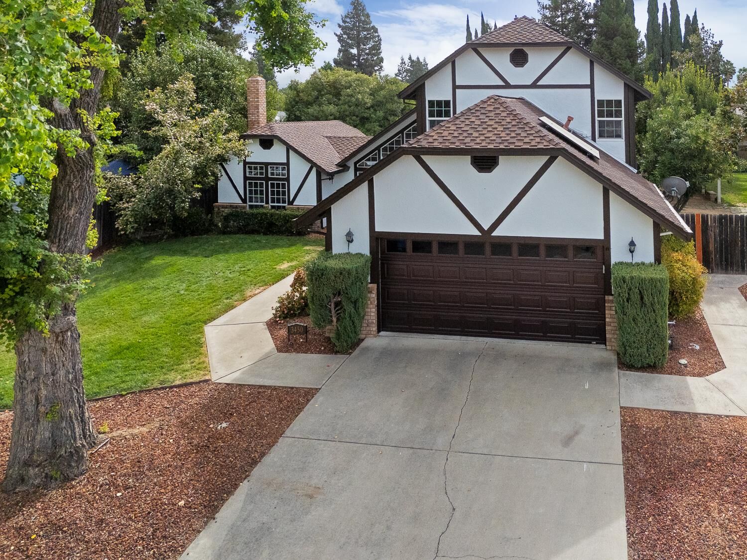 Property Photo:  3450 Bob Court  CA 95993 