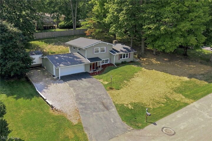 Property Photo: 968 Mohican Drive OH 44805