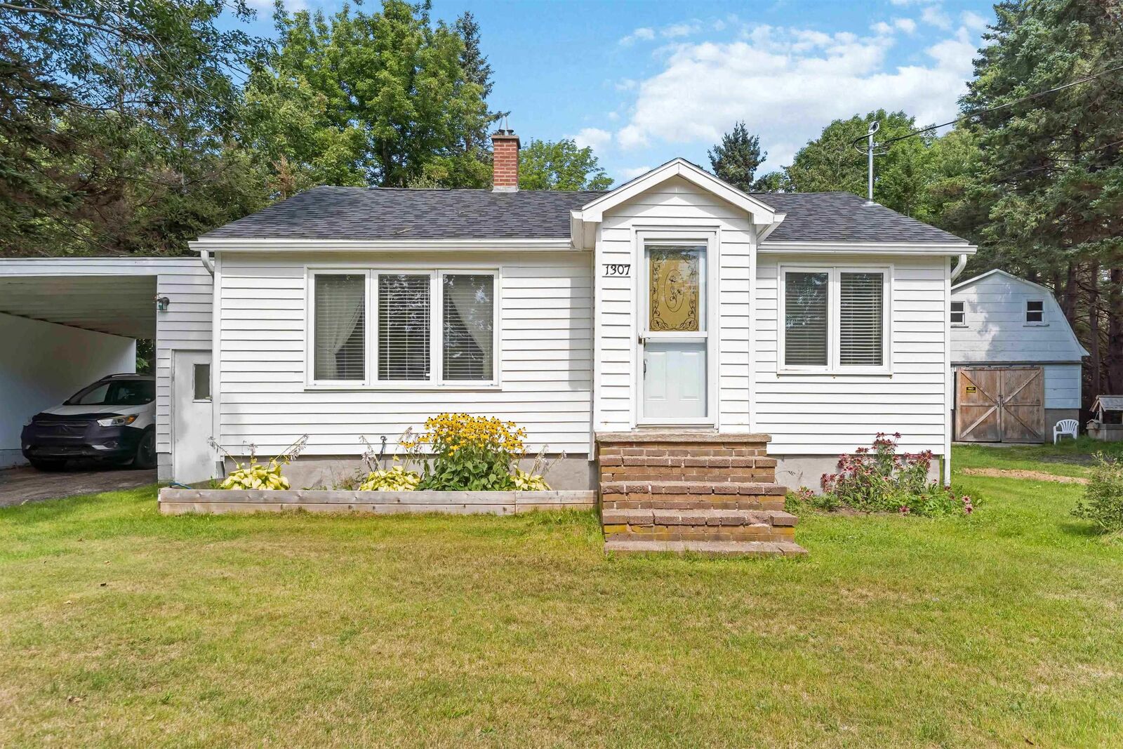Property Photo: 1307 Granville Road NS B0S 1A0