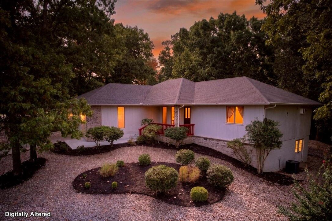 Property Photo:  19 Dunvegan Drive  AR 72715 