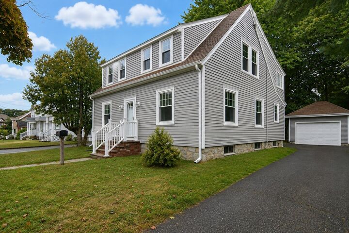 Property Photo: 3 Oakwood Ave MA 01841
