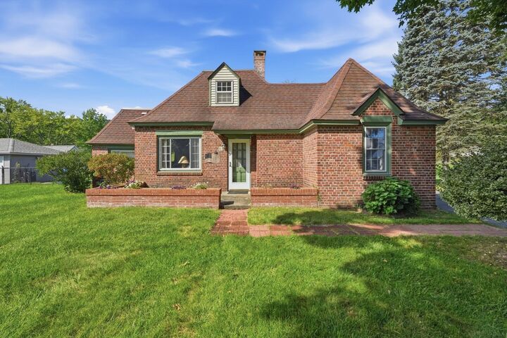 Property Photo:  88 Homestead Avenue  MA 01301 