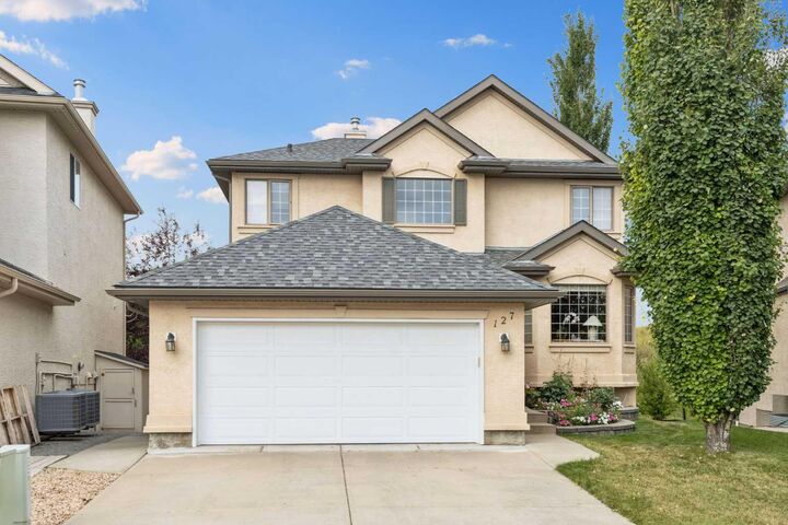 Photo de la propriété: 127 Edgeridge Close NW AB T3A 6K4