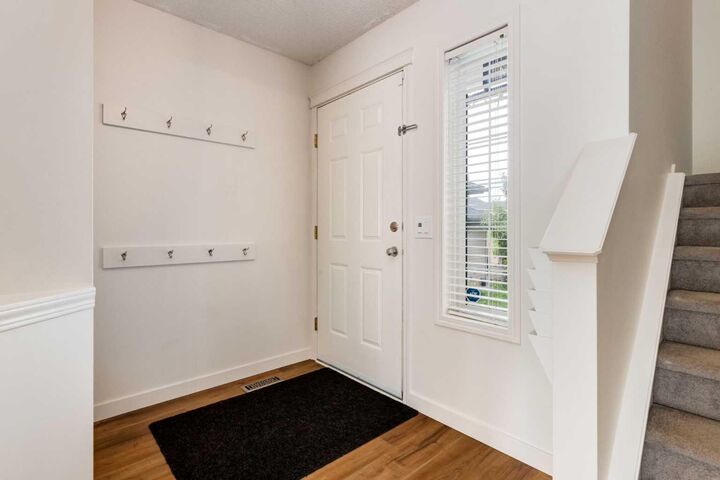 Property Photo:  83 Valley Stream Circle NW  AB T3B 5W2 