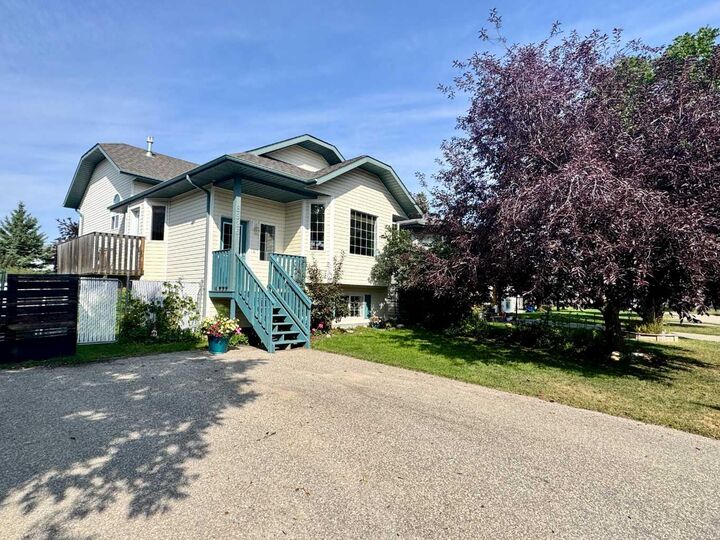 Property Photo: 8926 64 Avenue AB T8W 2P5