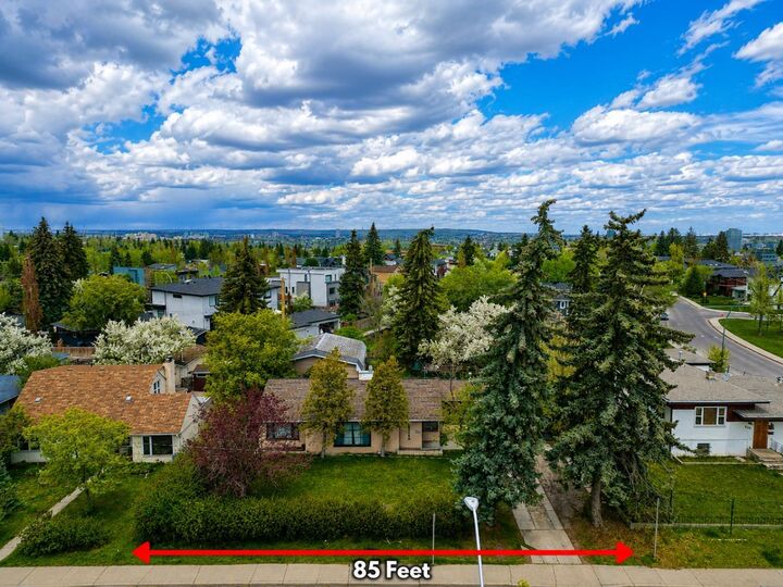 Property Photo:  2110 26 Avenue SW  AB T2T 1E6 