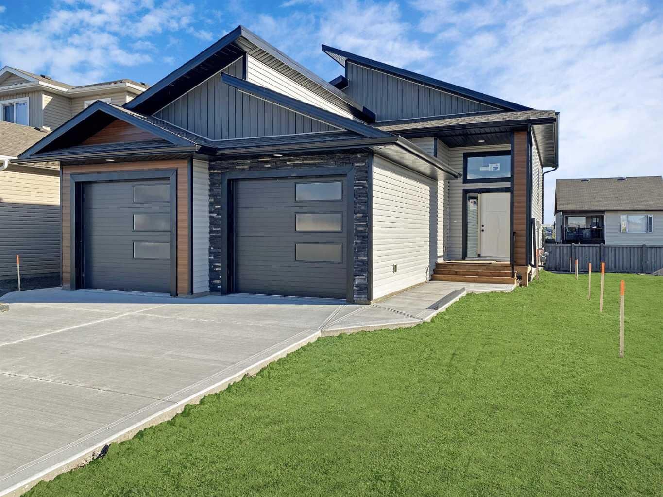 Property Photo:  10526 131 Avenue  AB T8V 6V2 