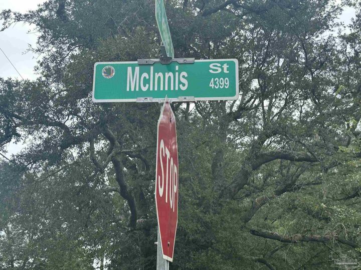 Property Photo: 0001 Blk McInnis St FL 32583