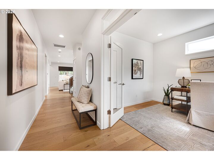 Property Photo: 4942 NE 35th Ave OR 97211