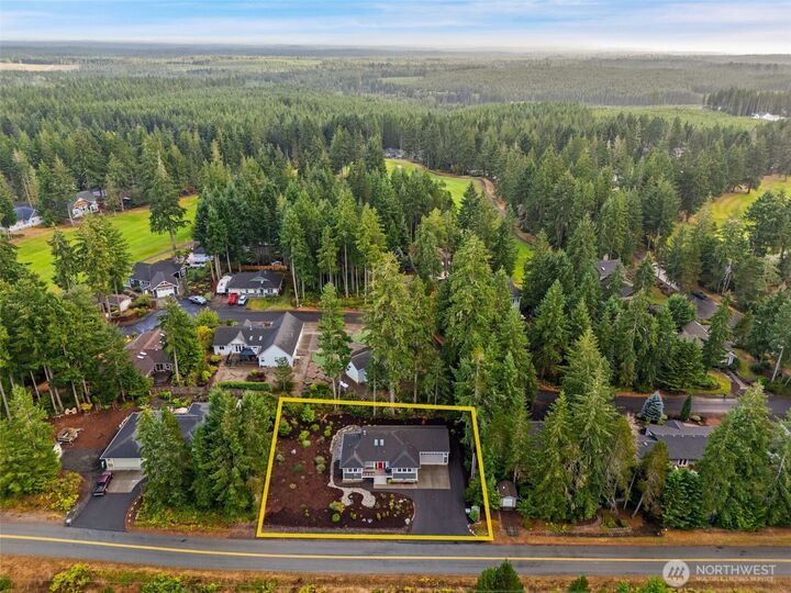 Property Photo: 1480 E Manzanita Drive WA 98592