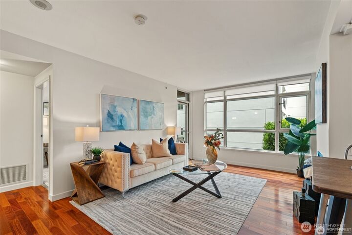 Property Photo:  1420  Terry Avenue 201  WA 98101 