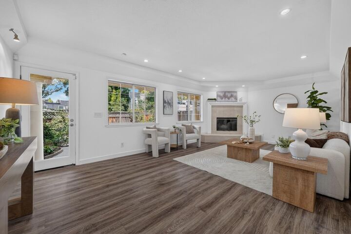 Property Photo: 18 Tyrella Court CA 94043