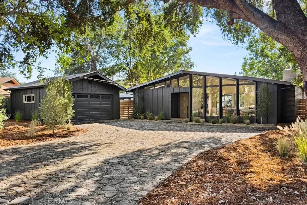 Property Photo:  1795 Estates Way  CA 95928 