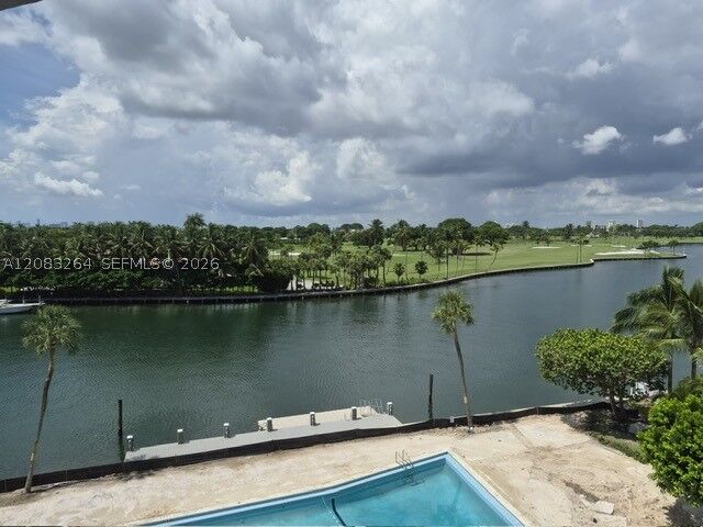 Property Photo:  9100 W Bay Harbor Dr 5B  FL 33154 