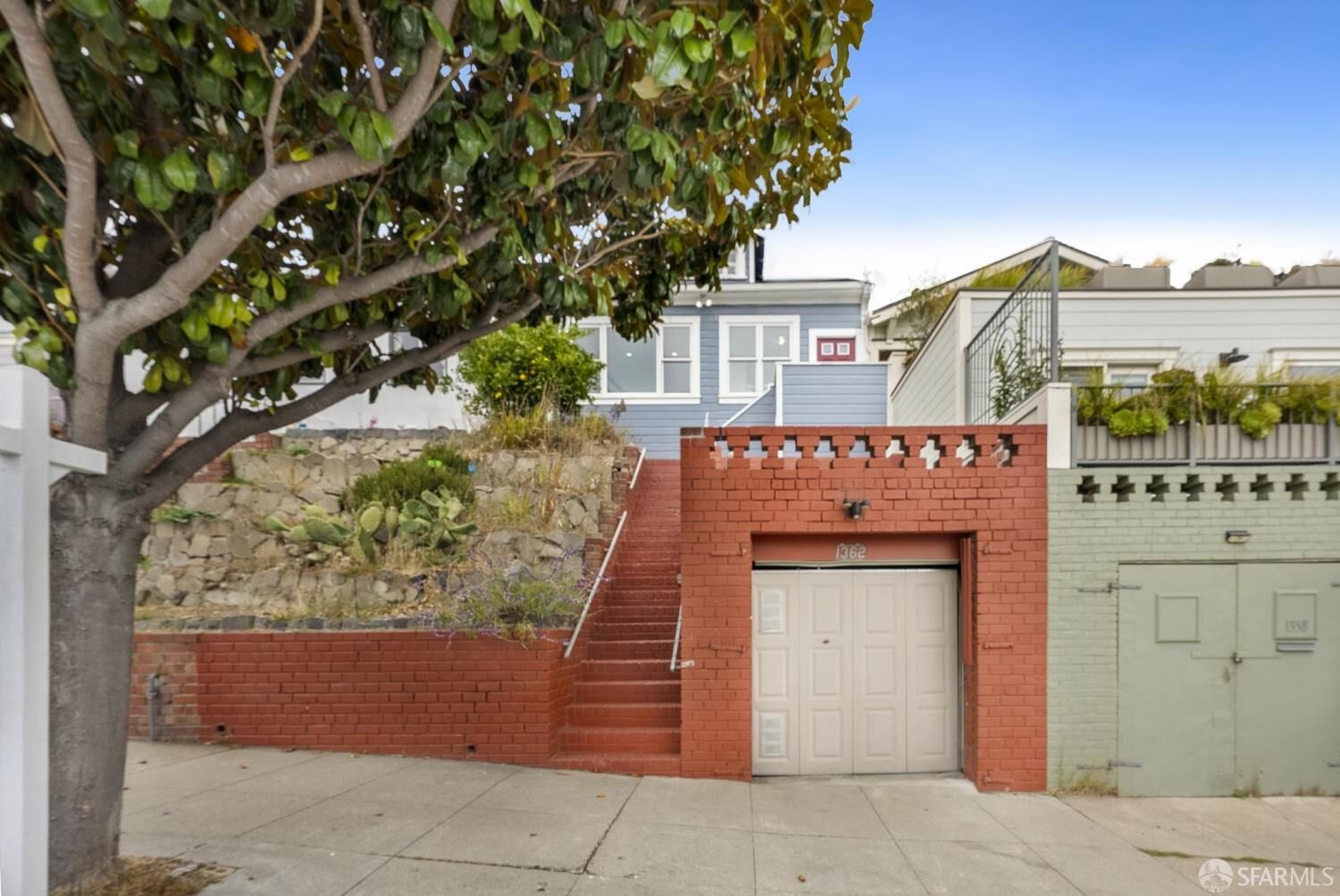 Property Photo:  1362 Palou Avenue  CA 94124 