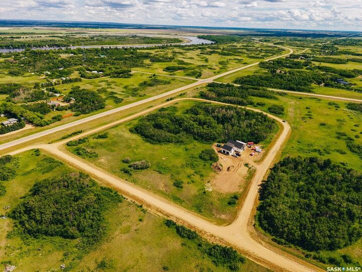 Property Photo:  2 Aspen Trail  SK S7K 1N2 