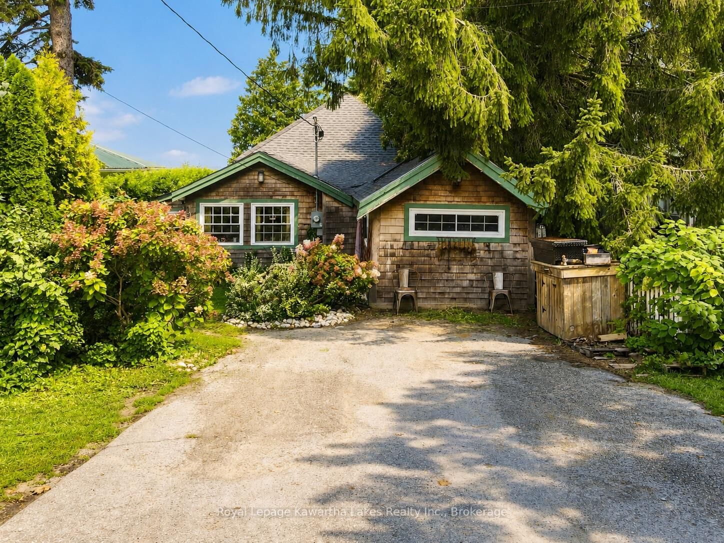 Property Photo:  196 Morrison Avenue  ON L0K 1A0 