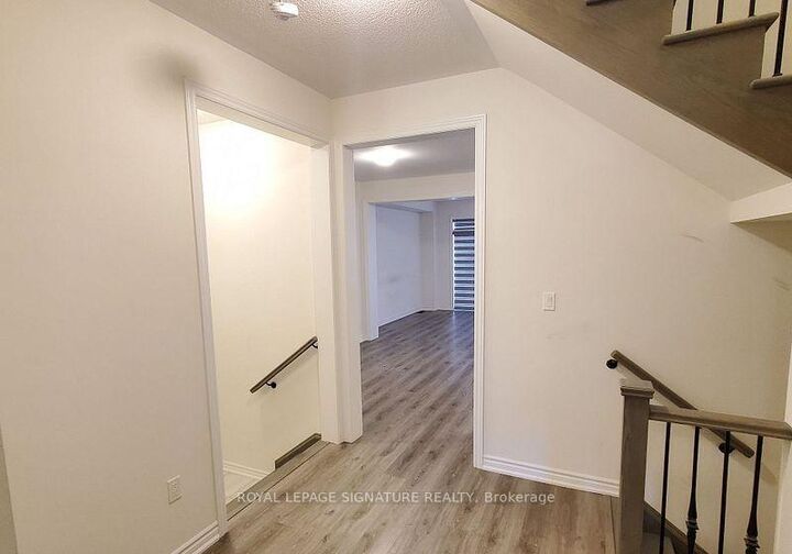 Property Photo:  74 Ferragine Crescent  ON L3Z 4K2 