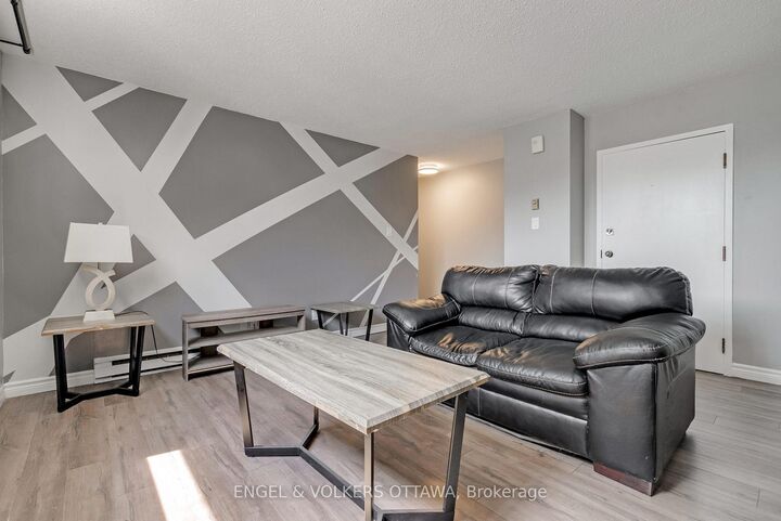Property Photo: 472 Rideau Street A ON K1N 5Z4