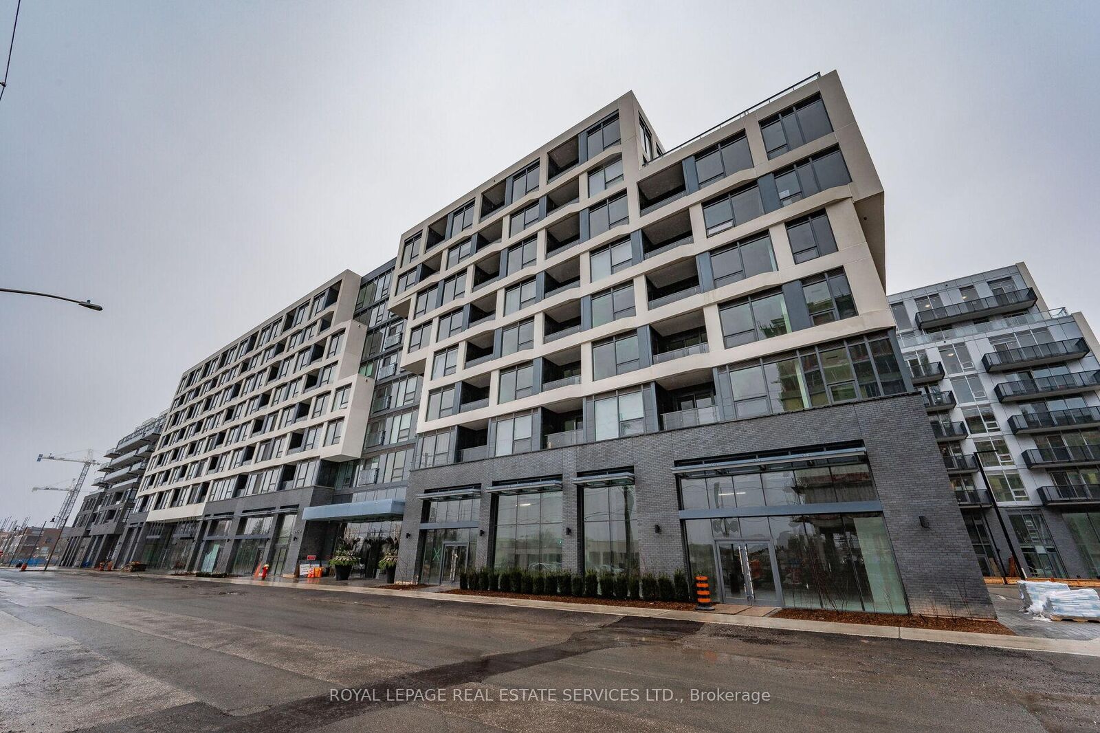 Property Photo:  2450 Old Bronte Road 334  ON L6M 5P6 